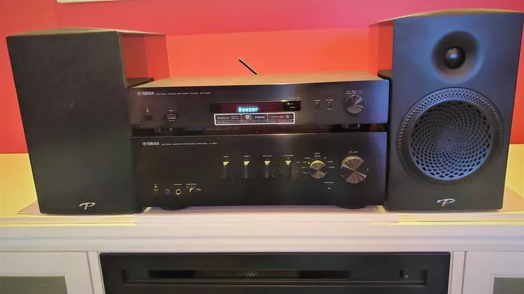 Yamaha / Paradigm | Ensemble audio haute-fidélité - Yamaha A-S301 - Yamaha NP-S303 - Paradigm Premier 200