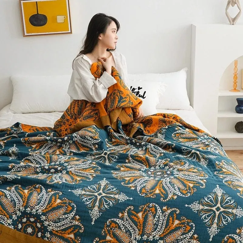 Bohemian Paisley Flower Bedspread in Green