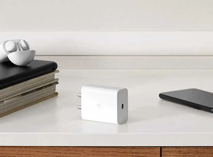 Chargeur Google USB-C 30W Power Delivery — Charge Ultra-Rapide